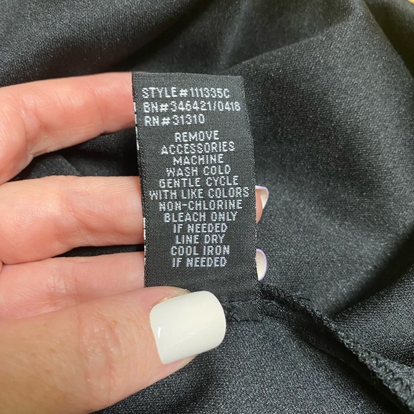 BCX keyhole spaghetti strap black shift dress - Picture 5 of 11